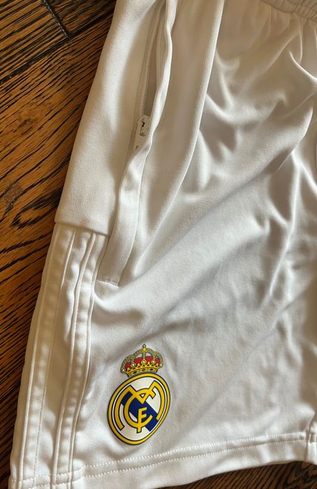 Футболен екип на Реал Мадрид, 11-12 години/152 см