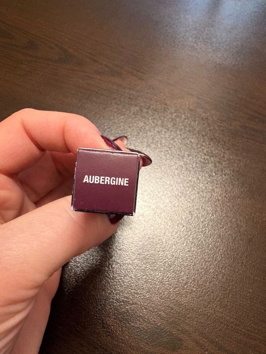 Очна линия Anastasia