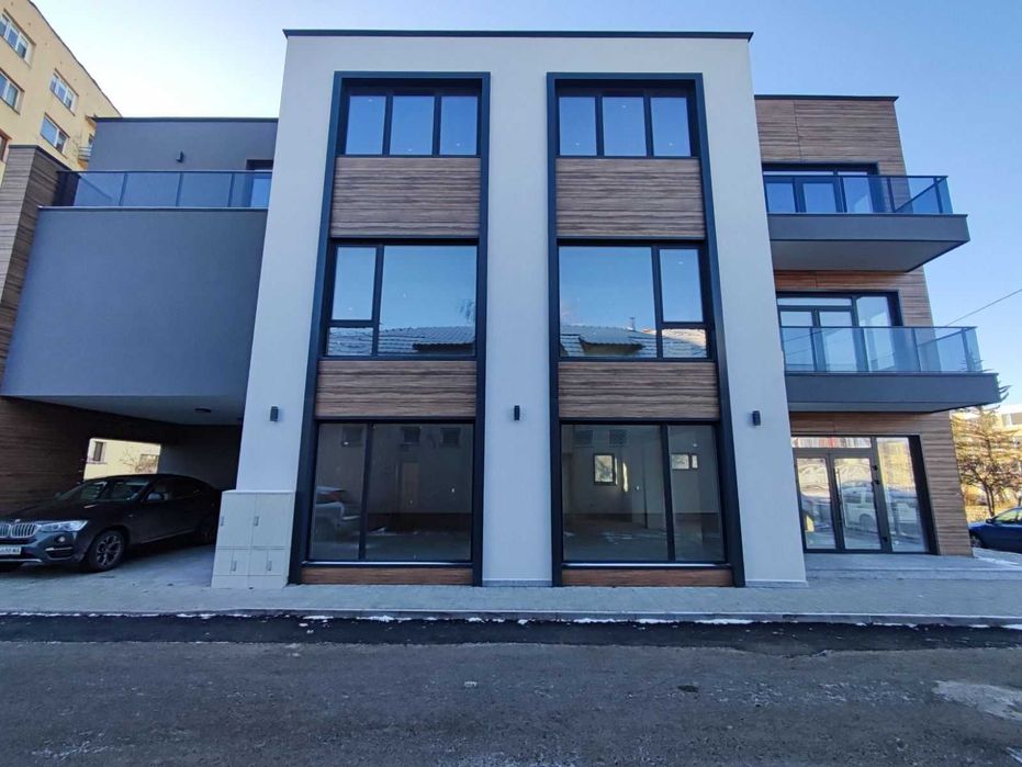 Дава се под наем Магазин в Перник, Център - 130 кв.м за 890 € - Снимка #4