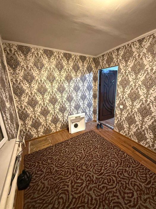 Мирабадский р. Рядом американский школы