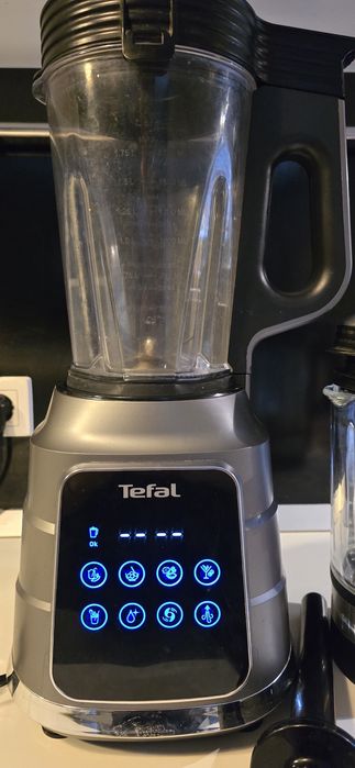 Blender Tefal UltraBoost cu functie de gatire si vidare