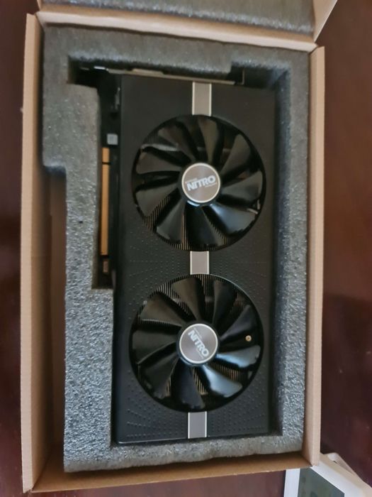 Vând placa video RTX 580 sapphire nitro+ 8gb