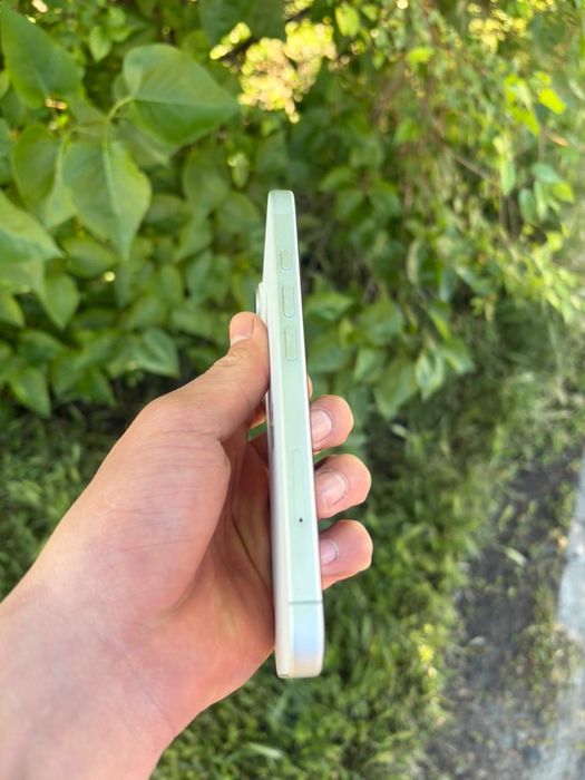 Iphone 16 100акб , 256 гб