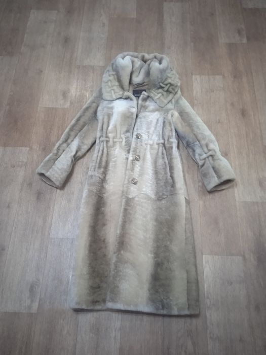 Продам мутоновую шубу