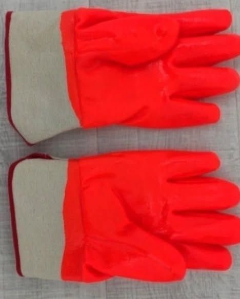 Спец киімдер сатылады