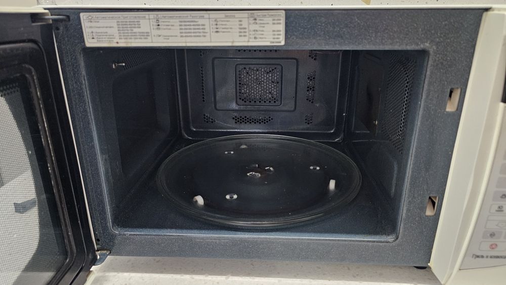 Микроволновка Самсунг С106R