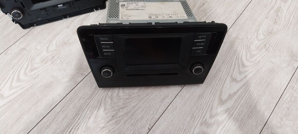 Radio multimedia cu Bluetooth SEAT