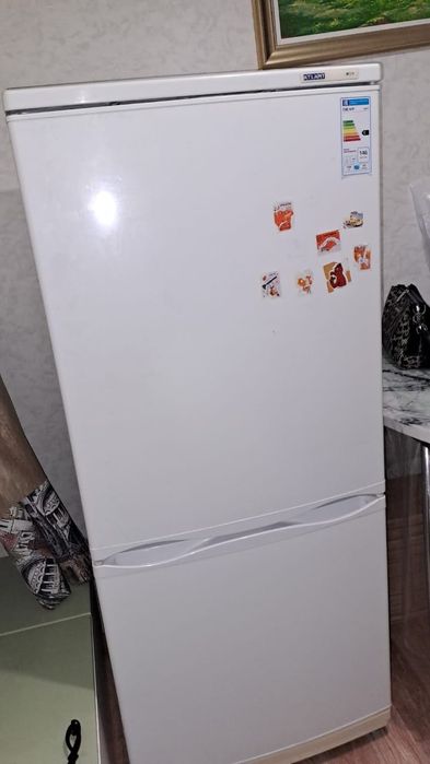 Продам Холодильник