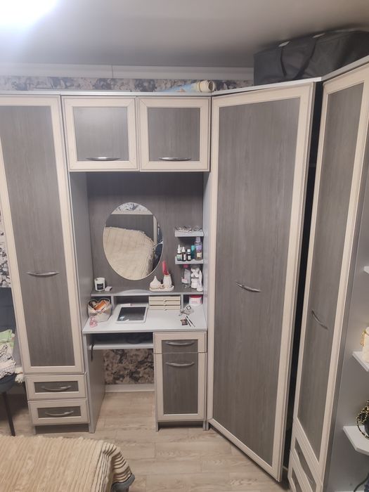 Продам спальный гарнитур