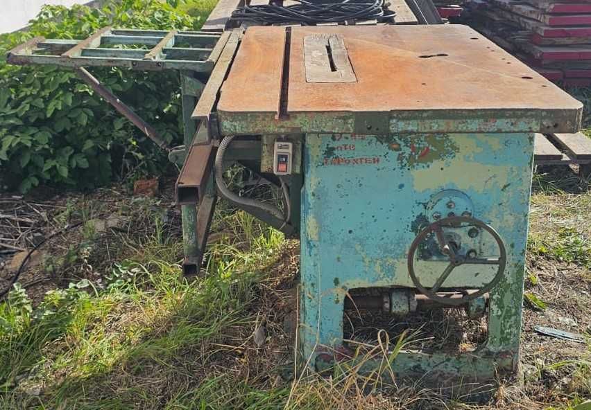 Продам циркулярную пилу