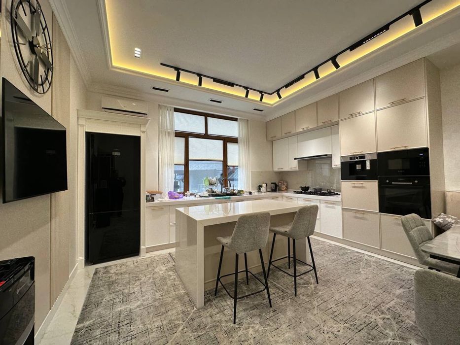 Продажа Центр Луначарского  Евро дом  7 соток