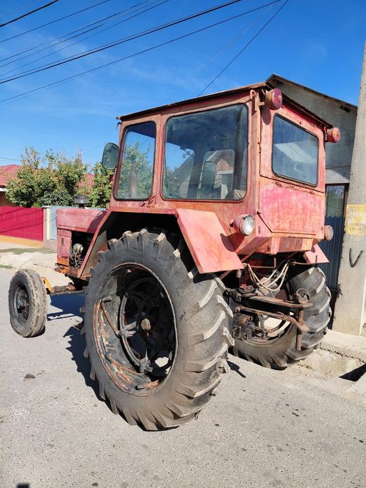 Vand tractor u 650 in stare perfectătel:0751636046