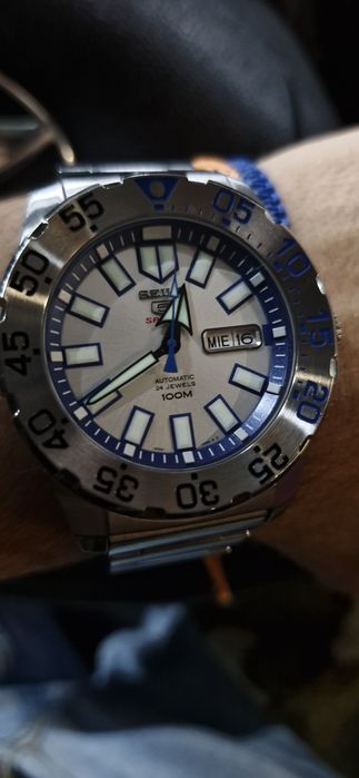 Seiko 5, 24 jewels, WR 10o M, Ice Monster