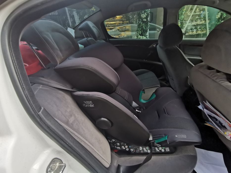 Scaun auto ISOFIX Britax Romer Advansafix i-Size Fossil Grey, 76-150 cm, Antracit
