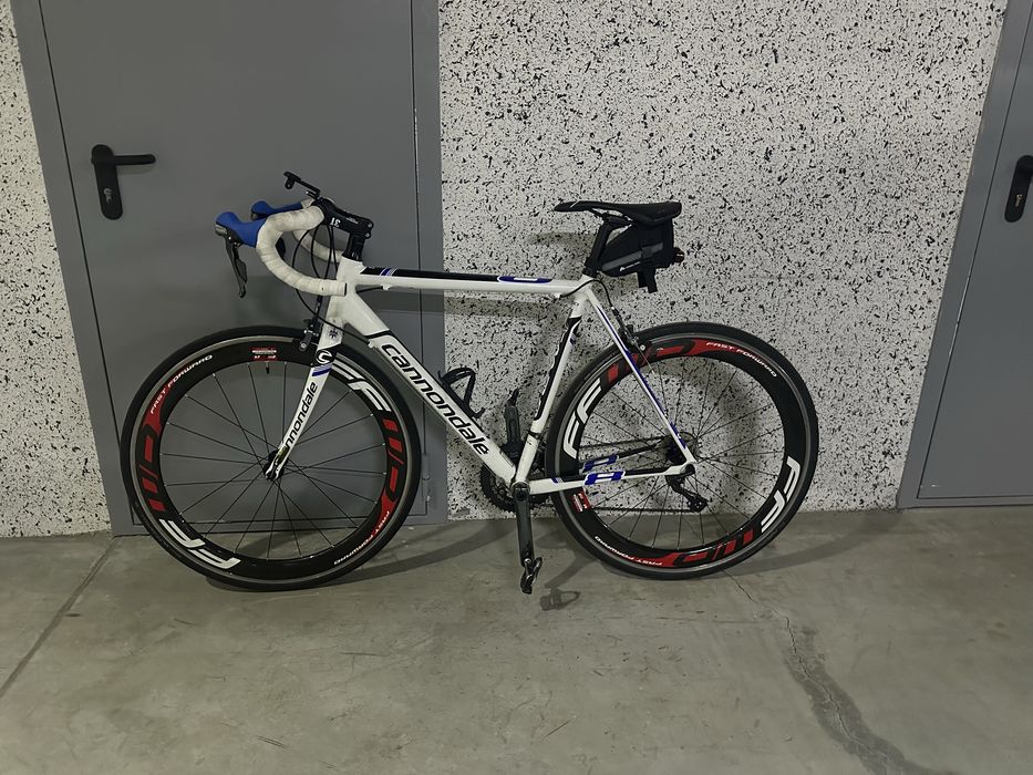 Продам шоссеный велосипед Cannondale CAAD  8