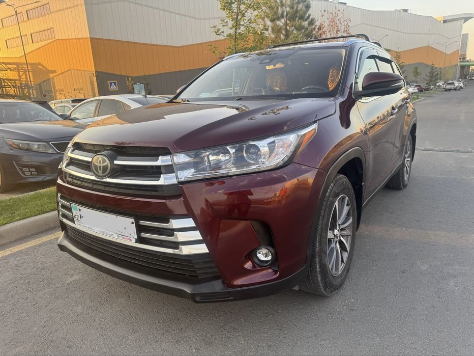 Продам автомашину Тойота Хайландер