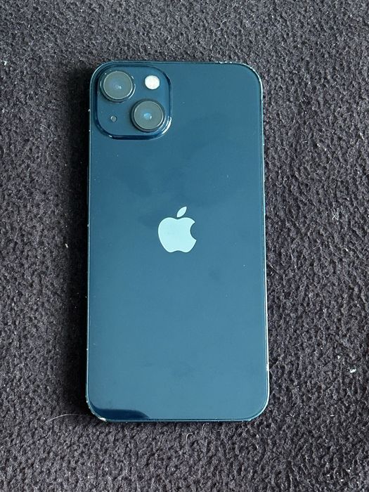 iPhone 13 чёрный 71% акб