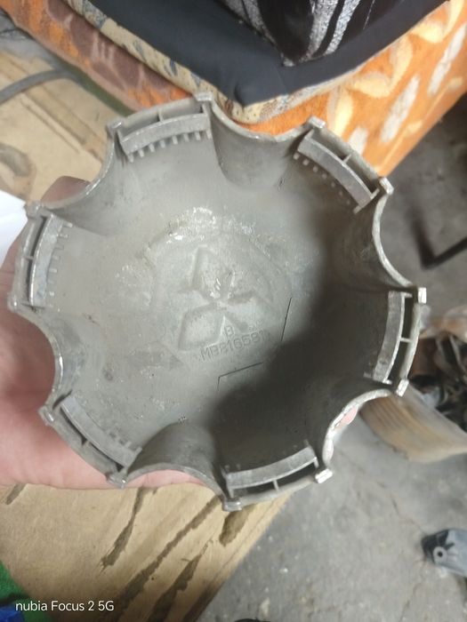 Продам центральные колпаки ММС