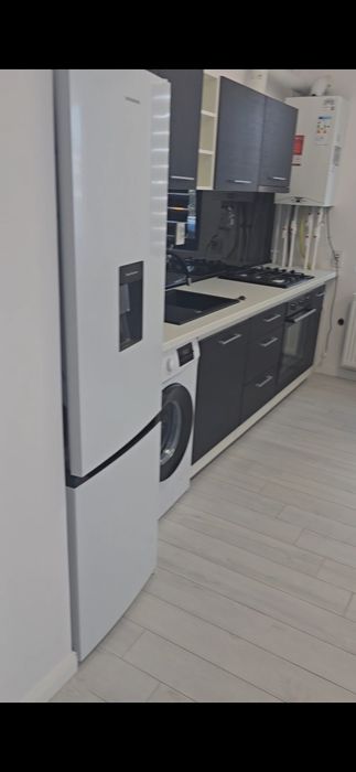 Inchiriez apartament 2 camere parter