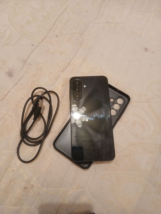 Продам Samsung A26 6/128 gb