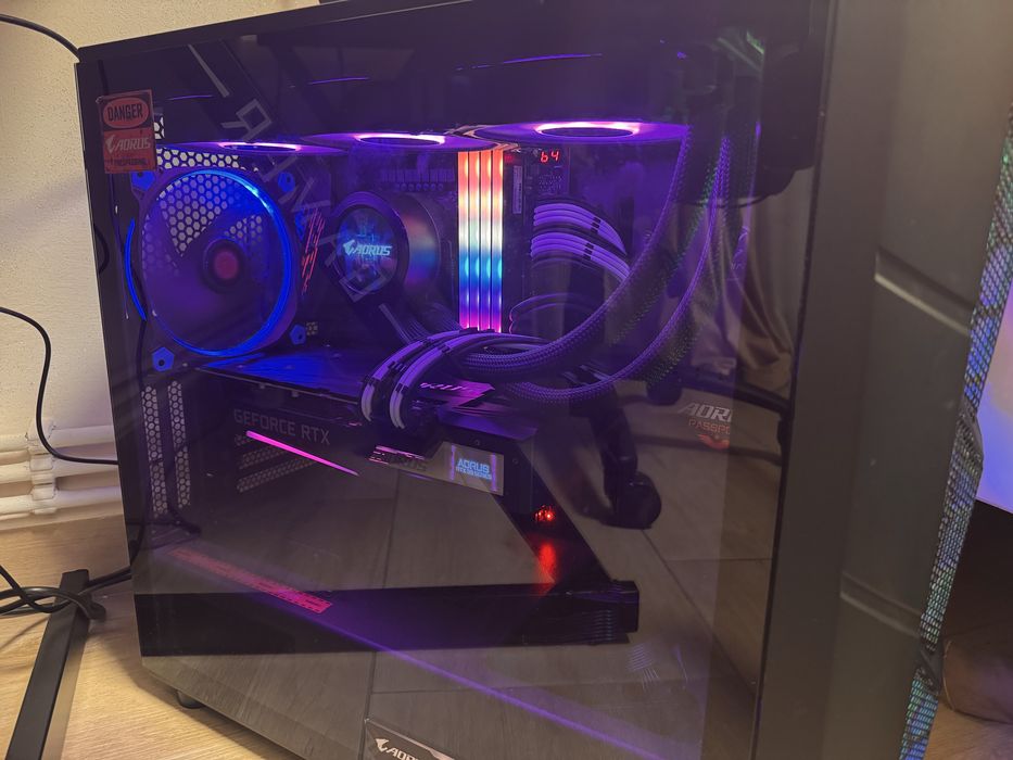 Pc Gaming i9-10900k/ RTX 3070 AOURUS RGB