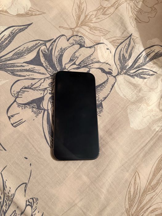 Продам Iphone 17