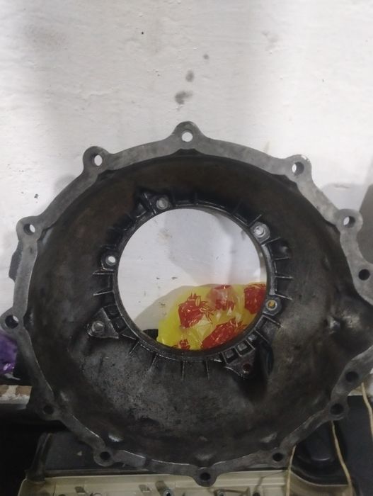 Продам поддон Митсубиси монтеро. Колокол 4м40