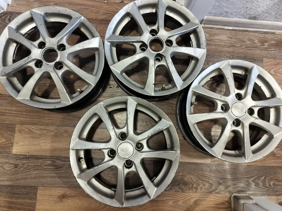 Продам литые диски R14
