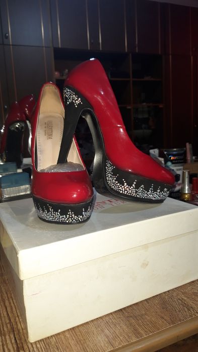 Туфли лабутены Valintino