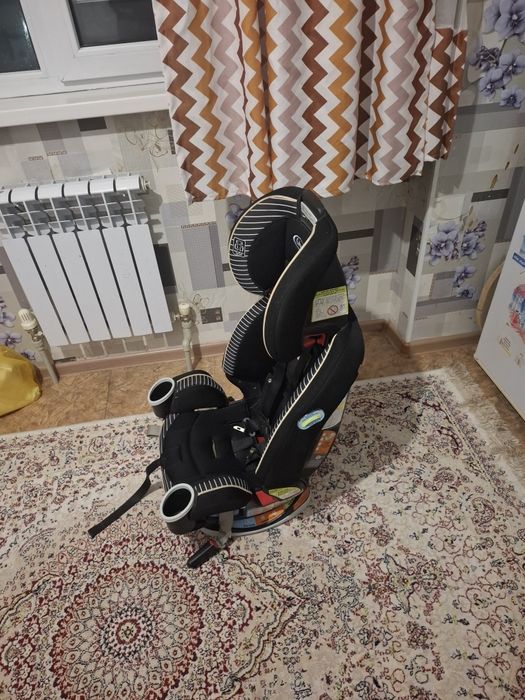 Детское  кресло..