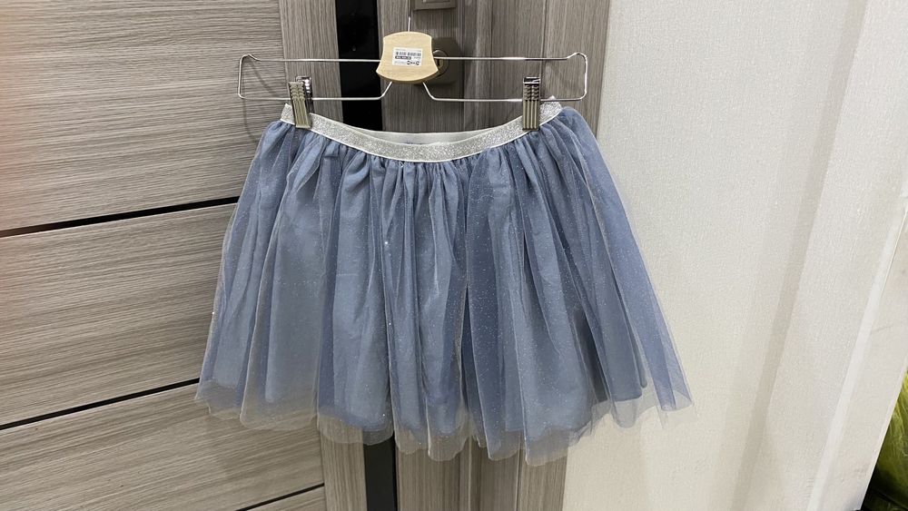 Юбка нарядная новая