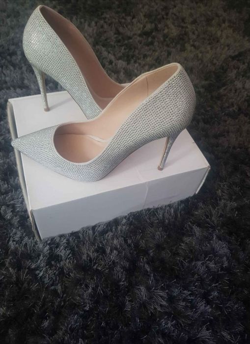 Pantofi Aldo mărimea 38