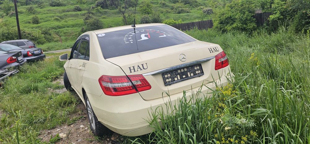 Dezmembrez / Dezmembrari Mercedes E-class W212