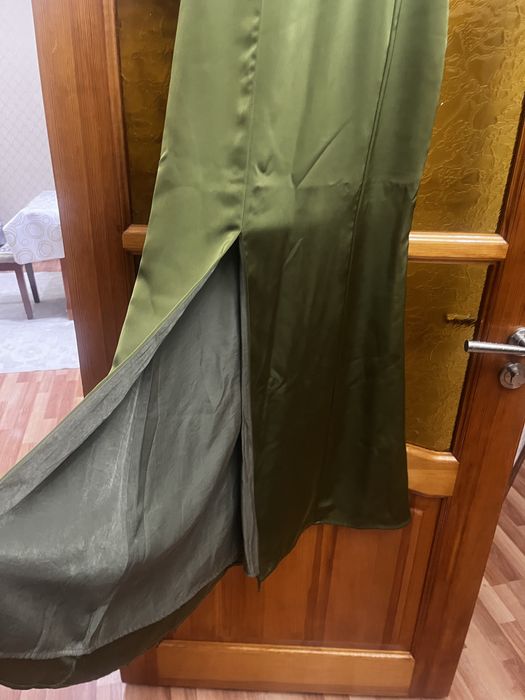 Нарядное вечернее платье