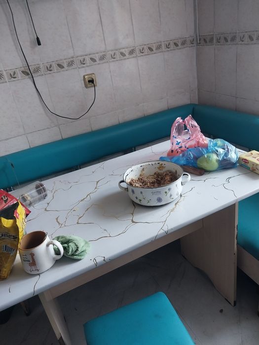 Кухонный уголок стол