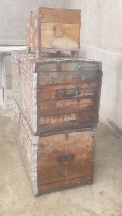 Сандык остался из юрты