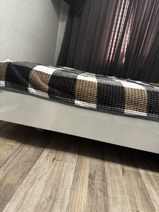 Продам кровать 2-х спалка сматрасом