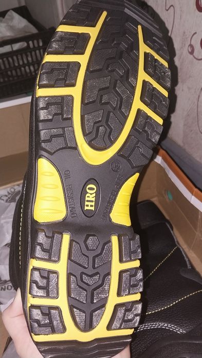 Спец обувь. Продам