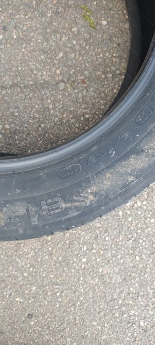 Vând 4 anvelope de vară