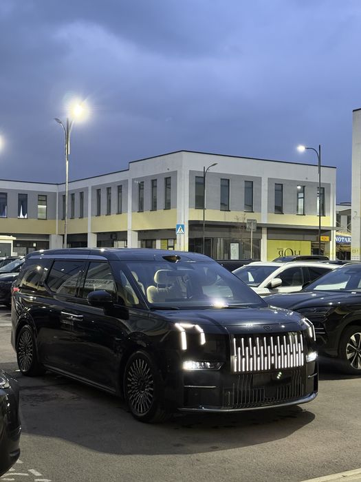 Zeekr 009  Full (4WD) chegirma narxlarda