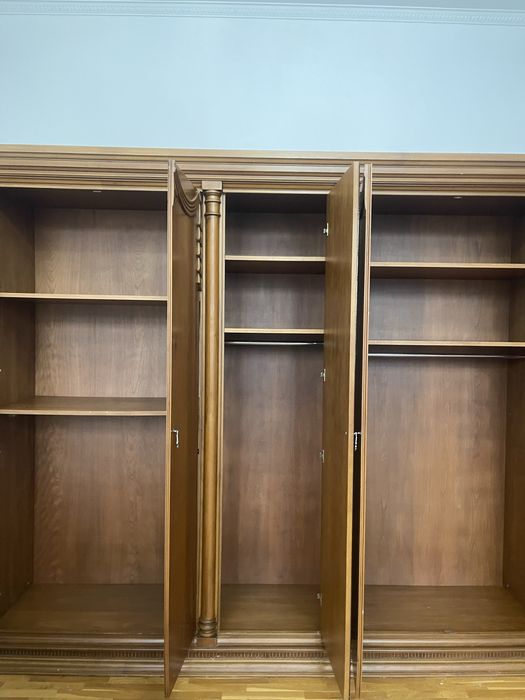 Спальнный гарнитур, дерево.