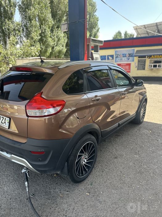 Lada xray cross 2021 sotiladi yoki obmen 7 kishilik moshinalarga