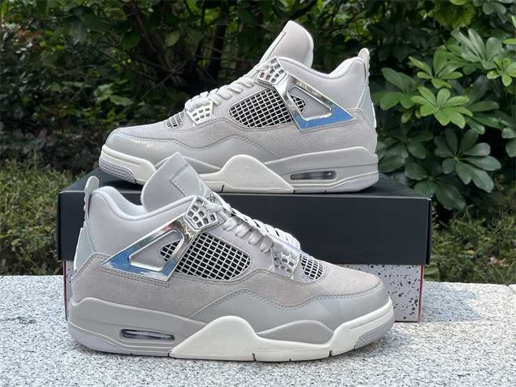 Jordan 4 Frozen Moments