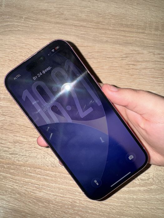 iPhone 16  с гарантией