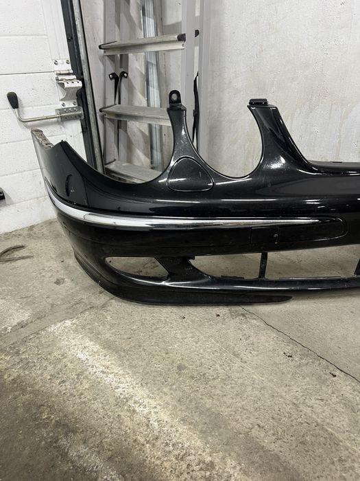 Продам бамбер и левое крыло от мерседеса