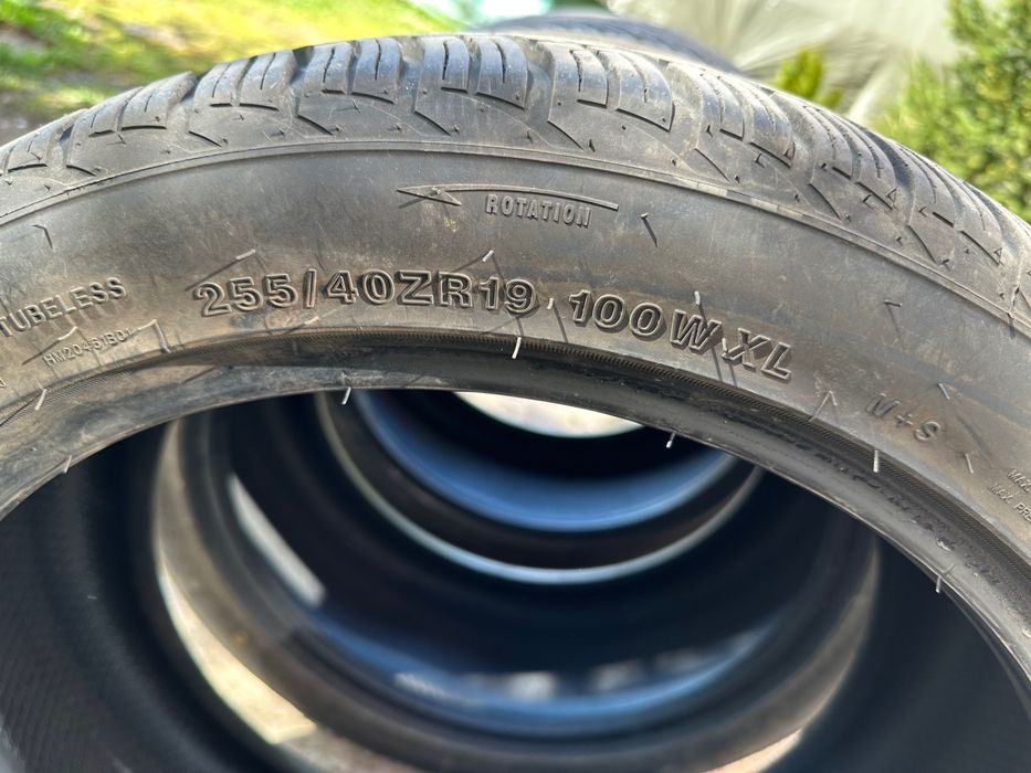Нови гуми 255/40/19- Всесезонни, дот 3923