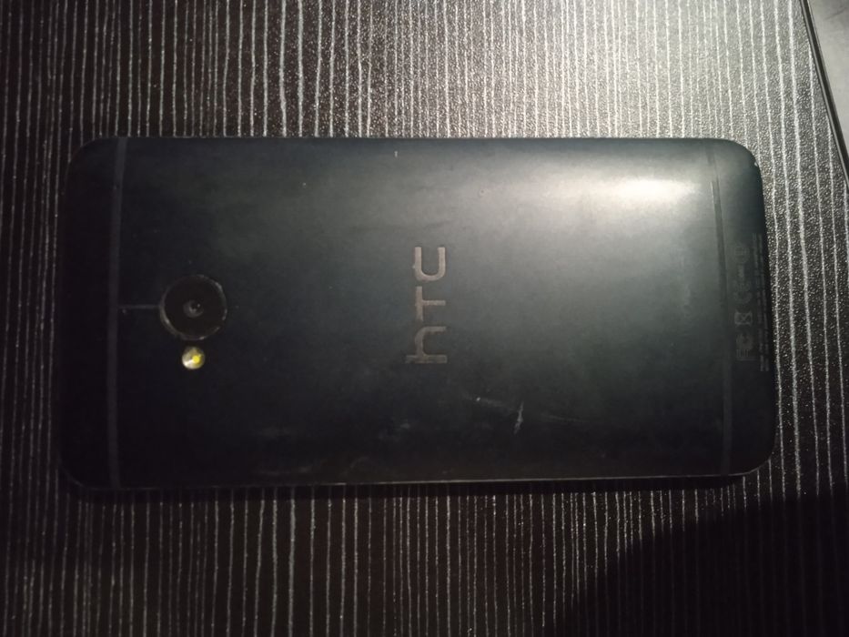 HTC One M7 на запчасти