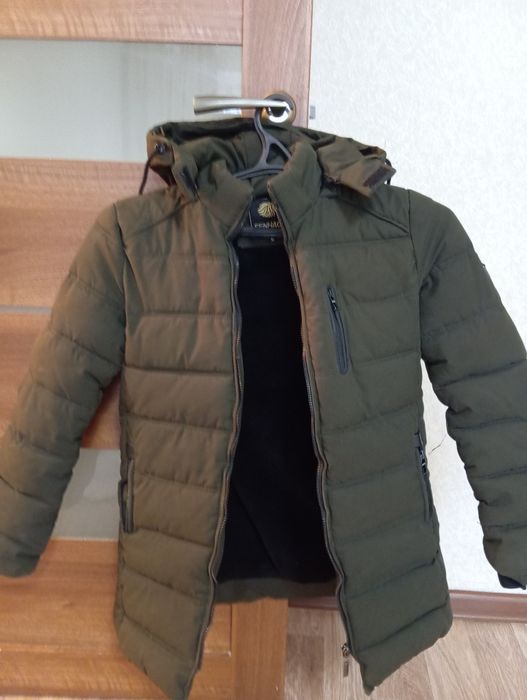 Продам куртки для мальчика