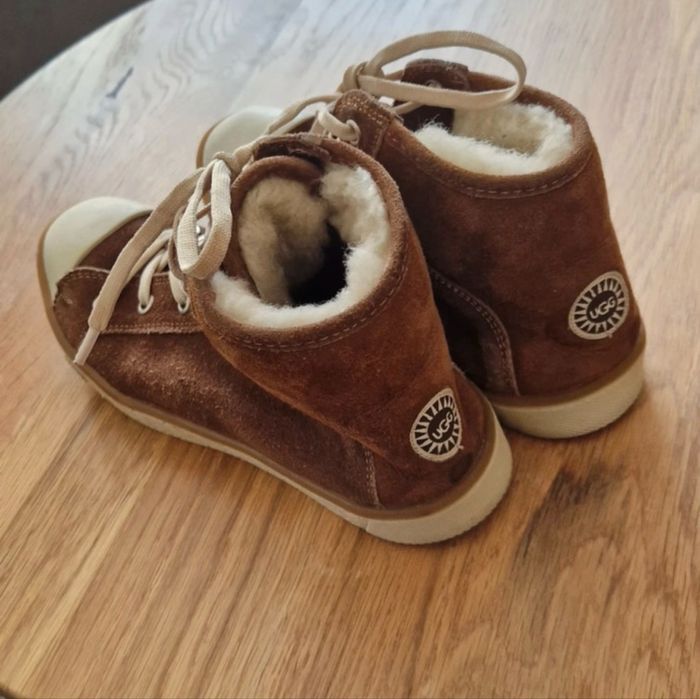 Ghete UGG Călduroase din Piele Întoarsă cu Blană Naturală