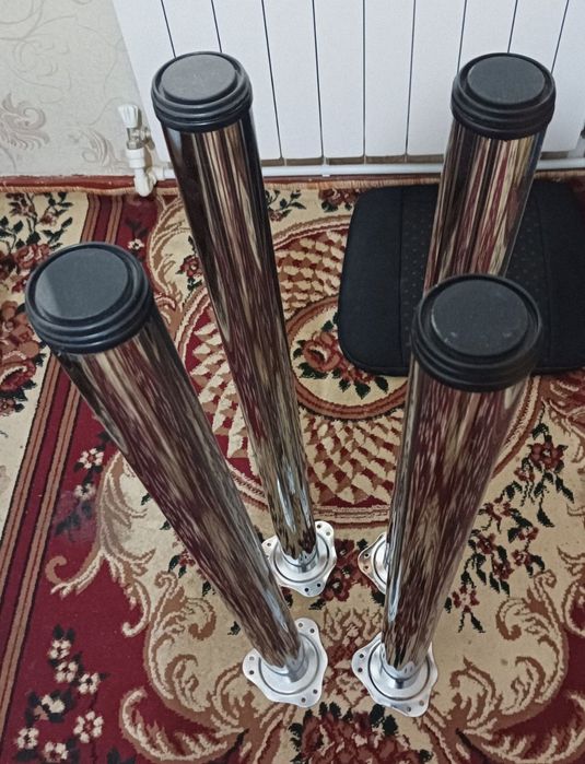 Продам металлические ножки для стола новые